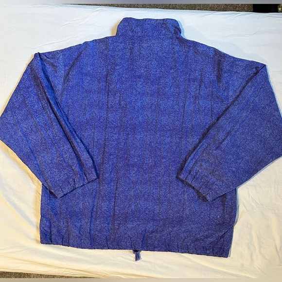 VTG Surf Style Windbreaker - Picture 6 of 6